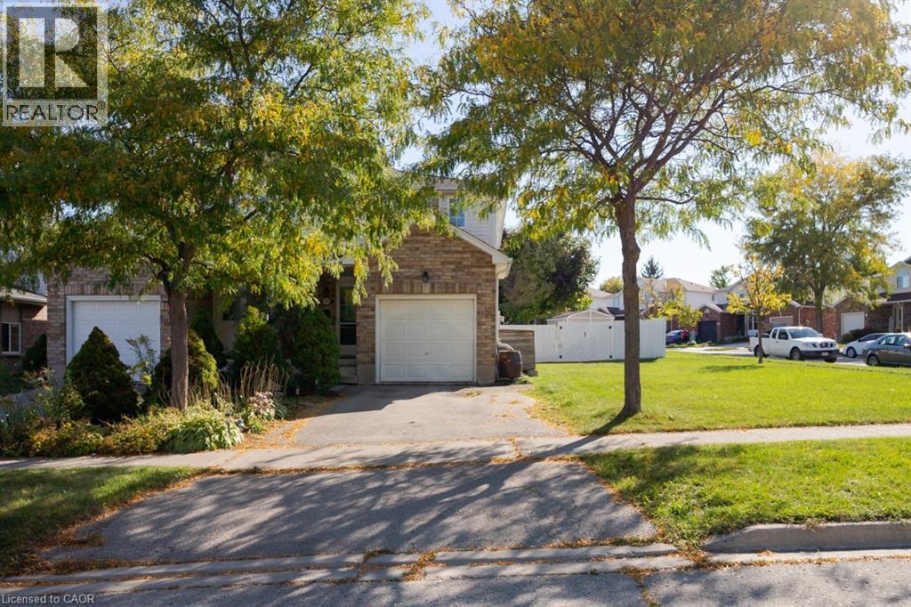 118 Silurian Drive, Guelph, Ontario  N1E 7G1 - Photo 2 - 40776149