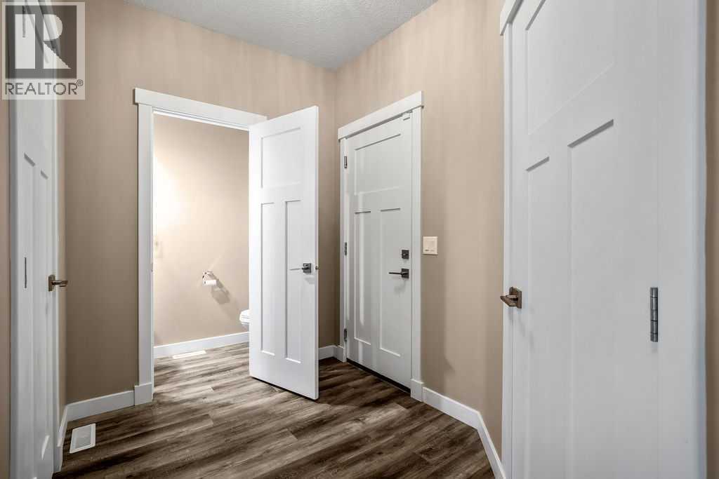 1918 High Park Circle Nw, High River, Alberta  T1V 0E7 - Photo 5 - A2242768