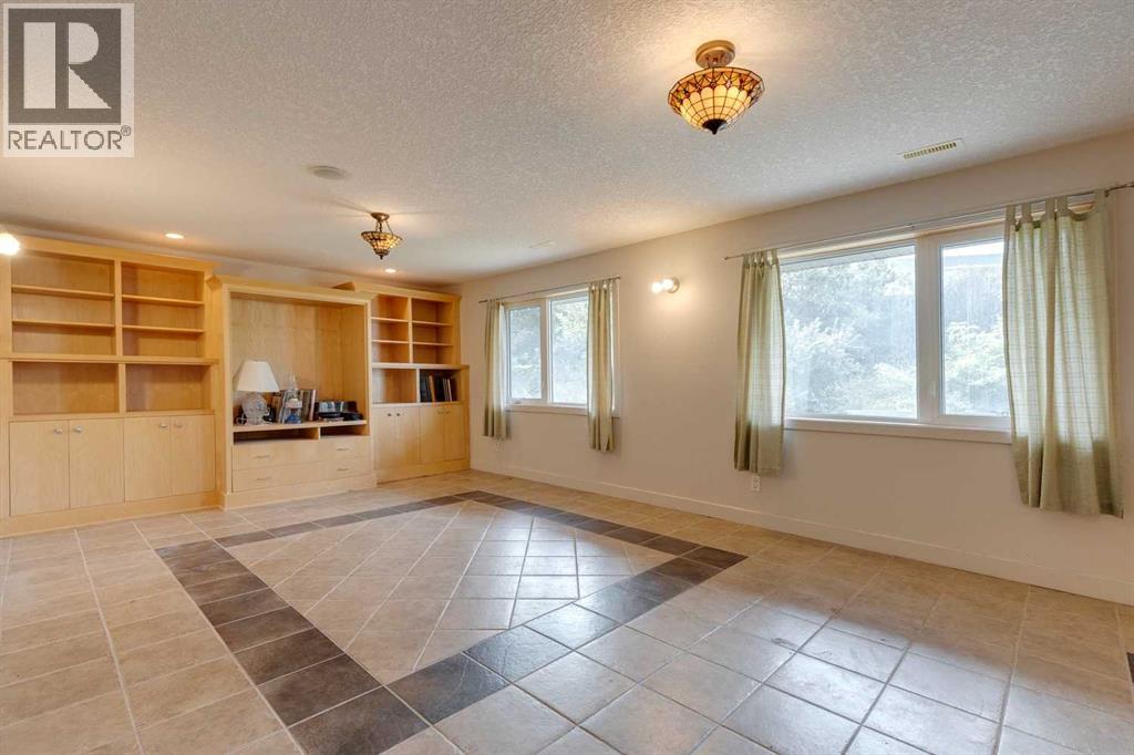 225 Bayside Place Sw, Airdrie, Alberta  T4B 2X4 - Photo 30 - A2255007