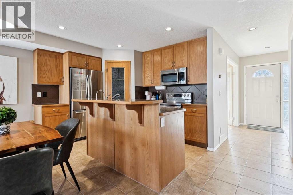46 Cranberry Close Se, Calgary, Alberta  T3M 0B4 - Photo 8 - A2258349