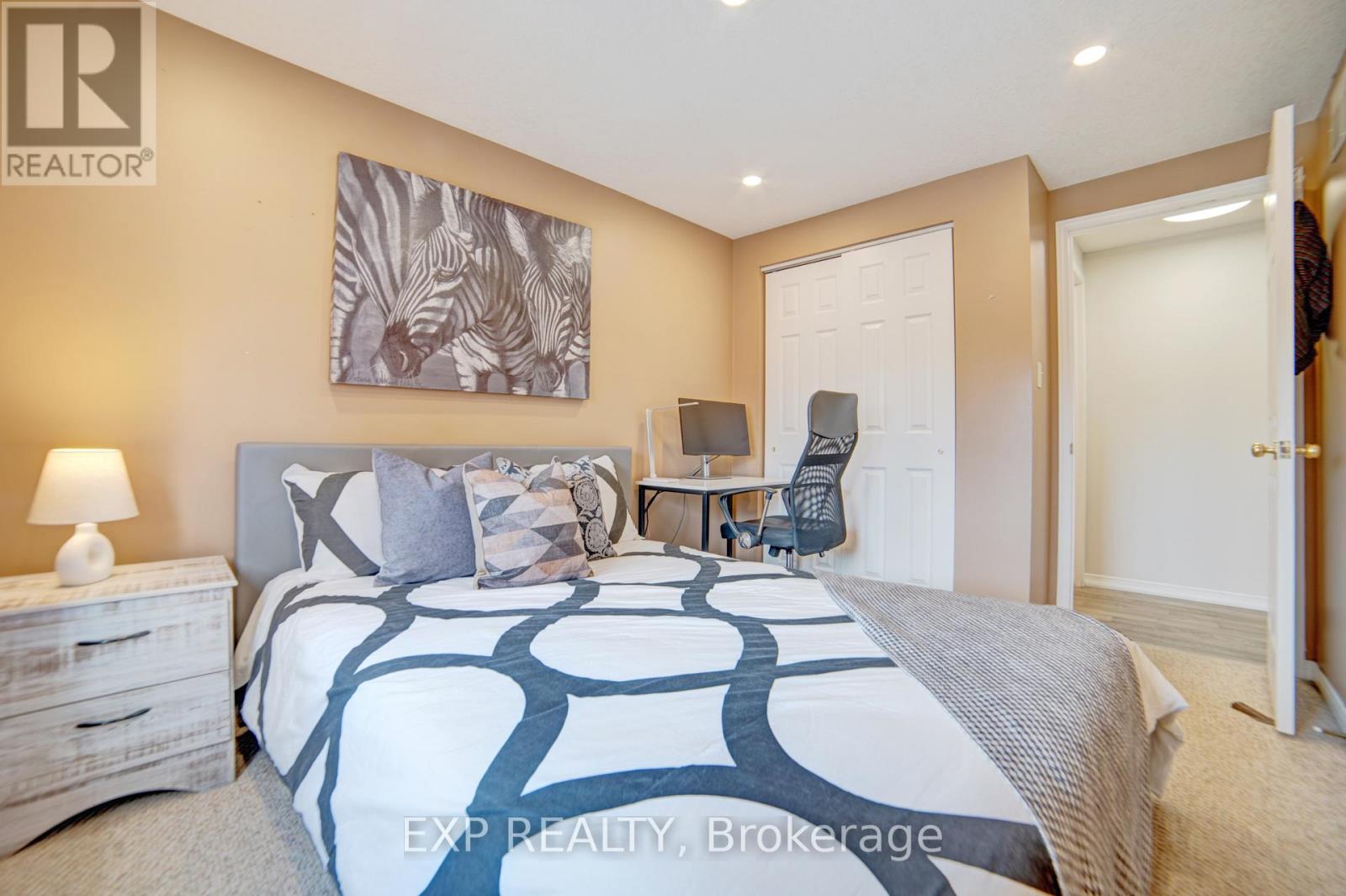 26 - 30 Bryan Court W, Kitchener, Ontario  N2A 4J5 - Photo 28 - X12443635