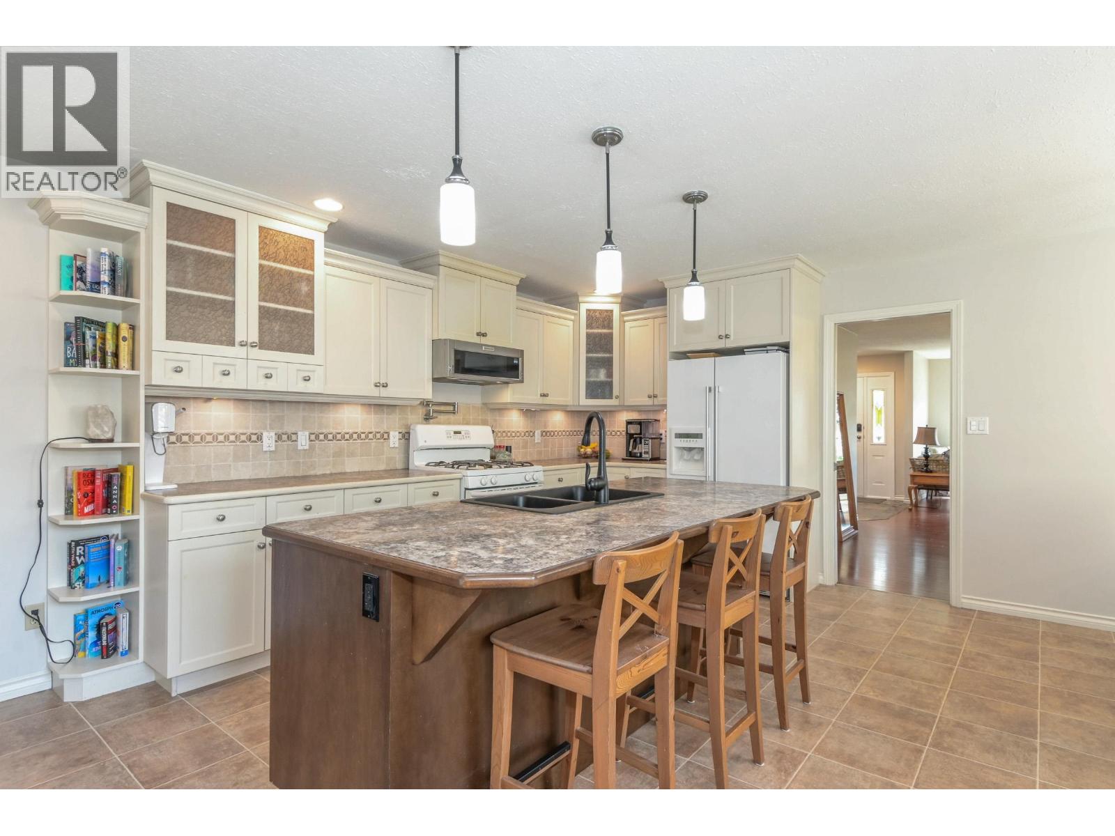 12201 Irving Street, Maple Ridge, British Columbia  V2X 9S2 - Photo 6 - R3052334