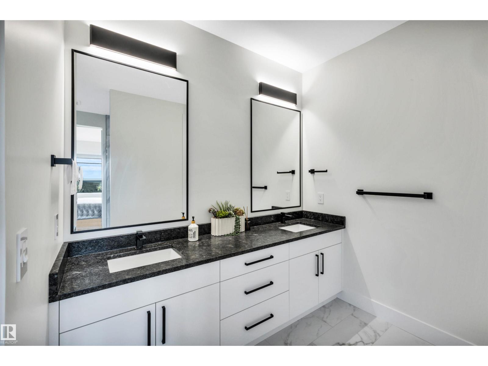 1293 Peregrine Tc Nw, Edmonton, Alberta  T5S 0M4 - Photo 38 - E4460712