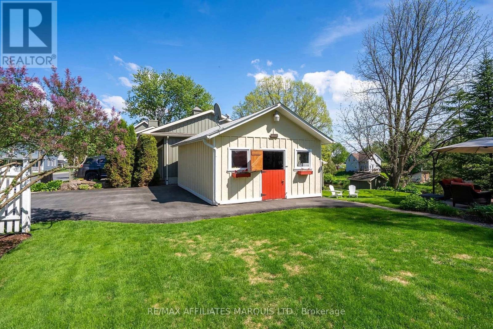 19662 John Street, South Glengarry, Ontario  K0C 2J0 - Photo 5 - X12443668