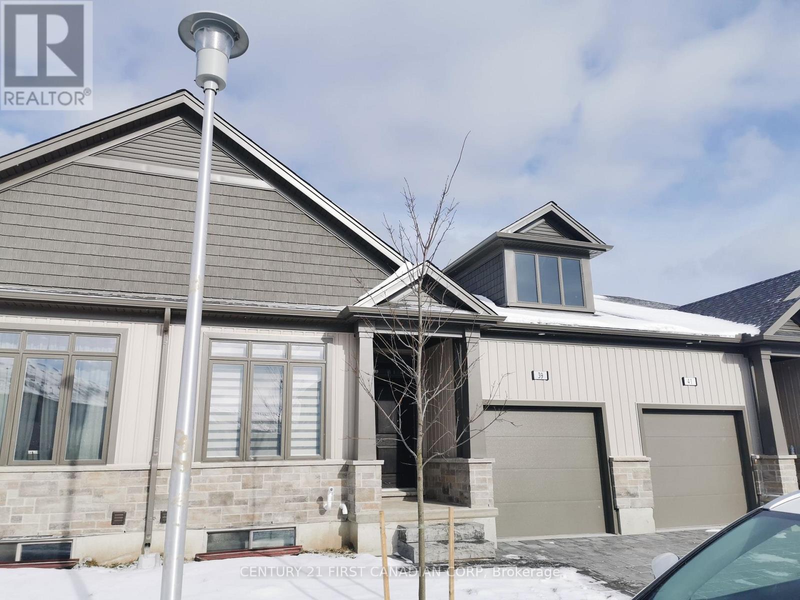39 - 745 Chelton Road, London South, Ontario  N6M 0A2 - Photo 3 - X12392730