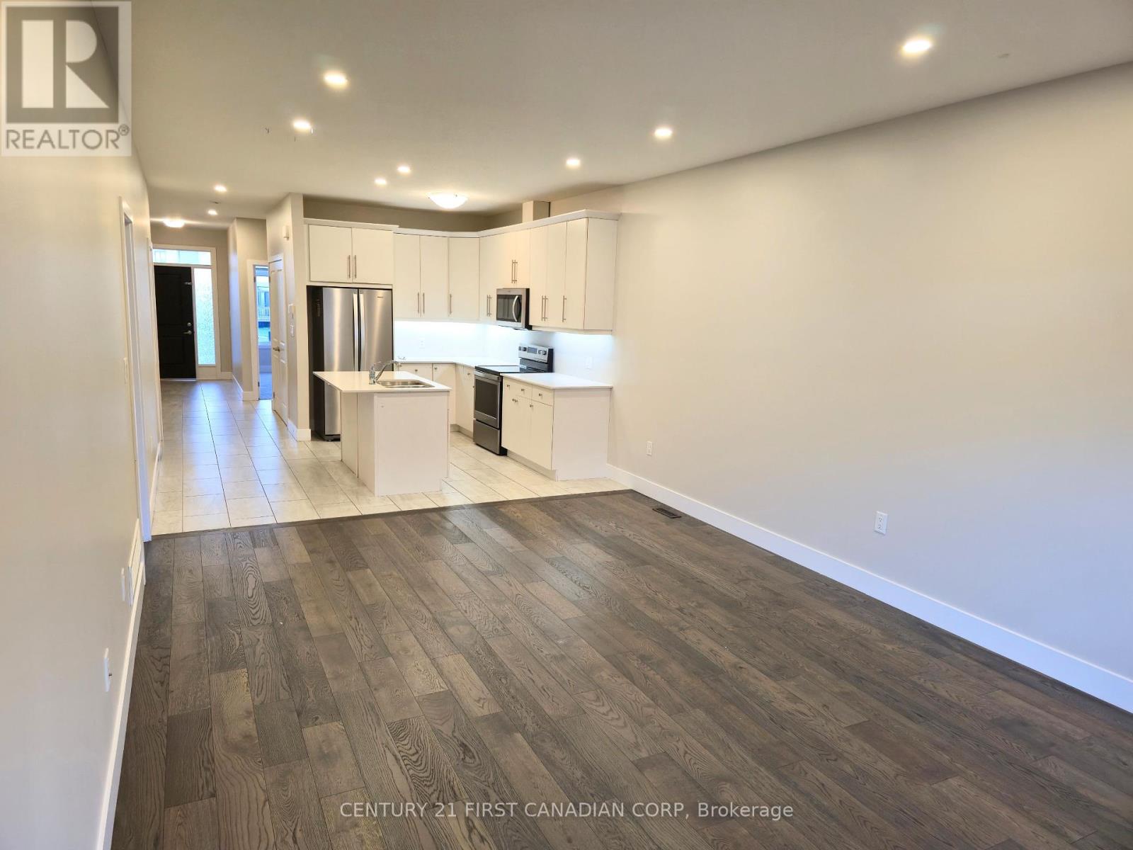 39 - 745 Chelton Road, London South, Ontario  N6M 0A2 - Photo 5 - X12392730