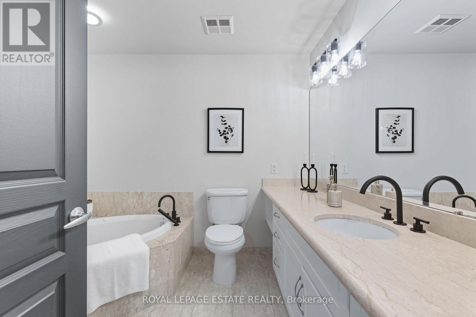 Ph9 - 9 Boardwalk Drive, Toronto, Ontario  M4L 6T1 - Photo 20 - E12441303