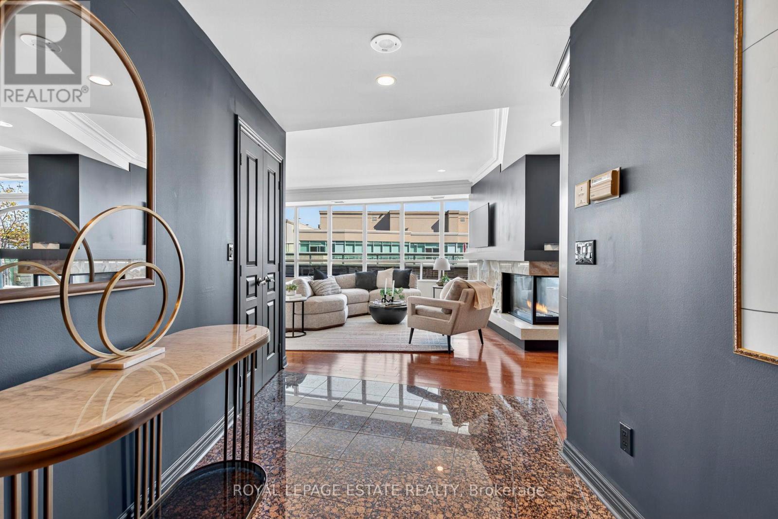 Ph9 - 9 Boardwalk Drive, Toronto, Ontario  M4L 6T1 - Photo 6 - E12441303