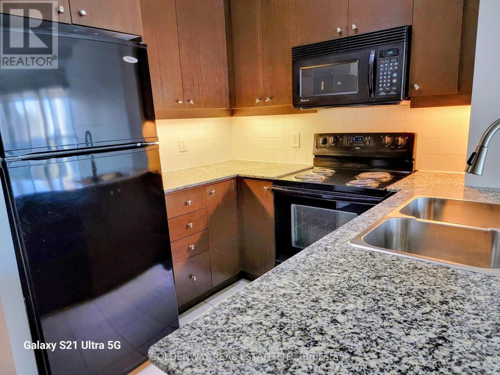 1302 - 60 Absolute Avenue, Mississauga, Ontario  L4T 0A9 - Photo 14 - W12435622