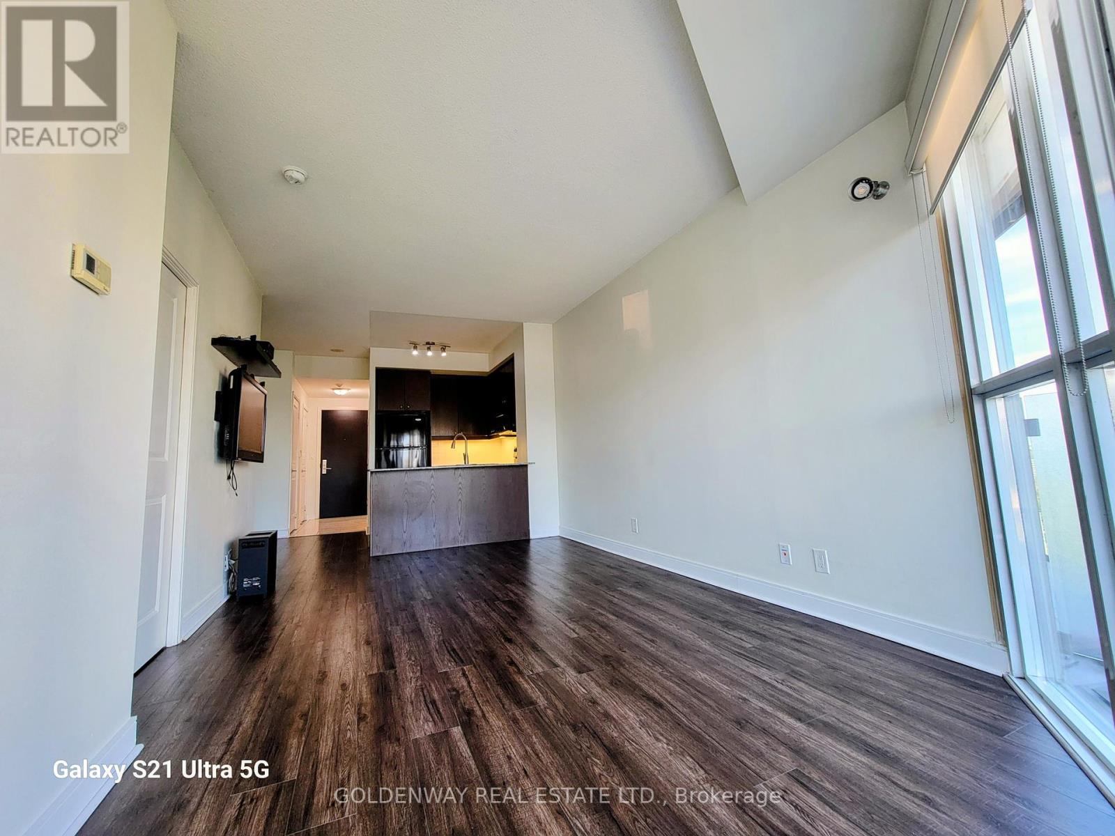 1302 - 60 Absolute Avenue, Mississauga, Ontario  L4T 0A9 - Photo 7 - W12435622