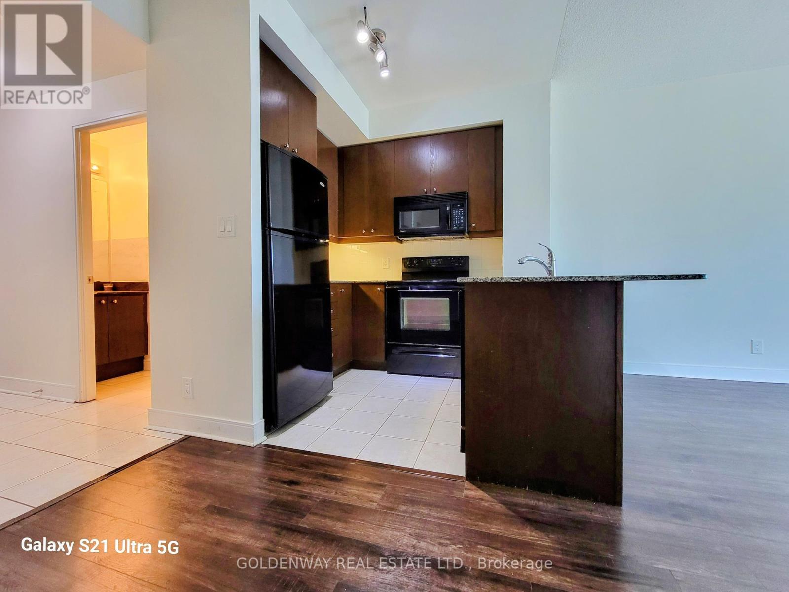 1302 - 60 Absolute Avenue, Mississauga, Ontario  L4T 0A9 - Photo 11 - W12435622
