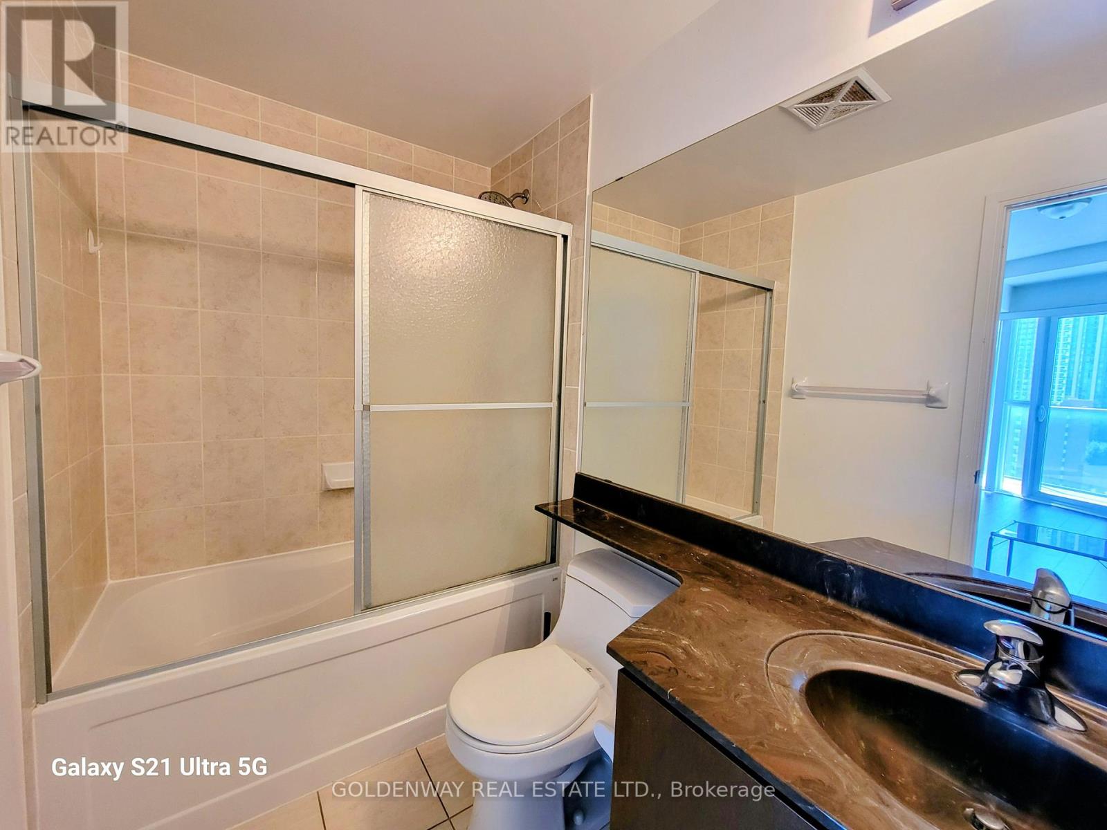 1302 - 60 Absolute Avenue, Mississauga, Ontario  L4T 0A9 - Photo 17 - W12435622