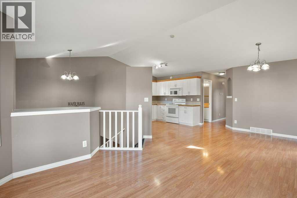 137 Rolling Hills Ridge, Blackfalds, Alberta  T0M 0J0 - Photo 6 - A2261945