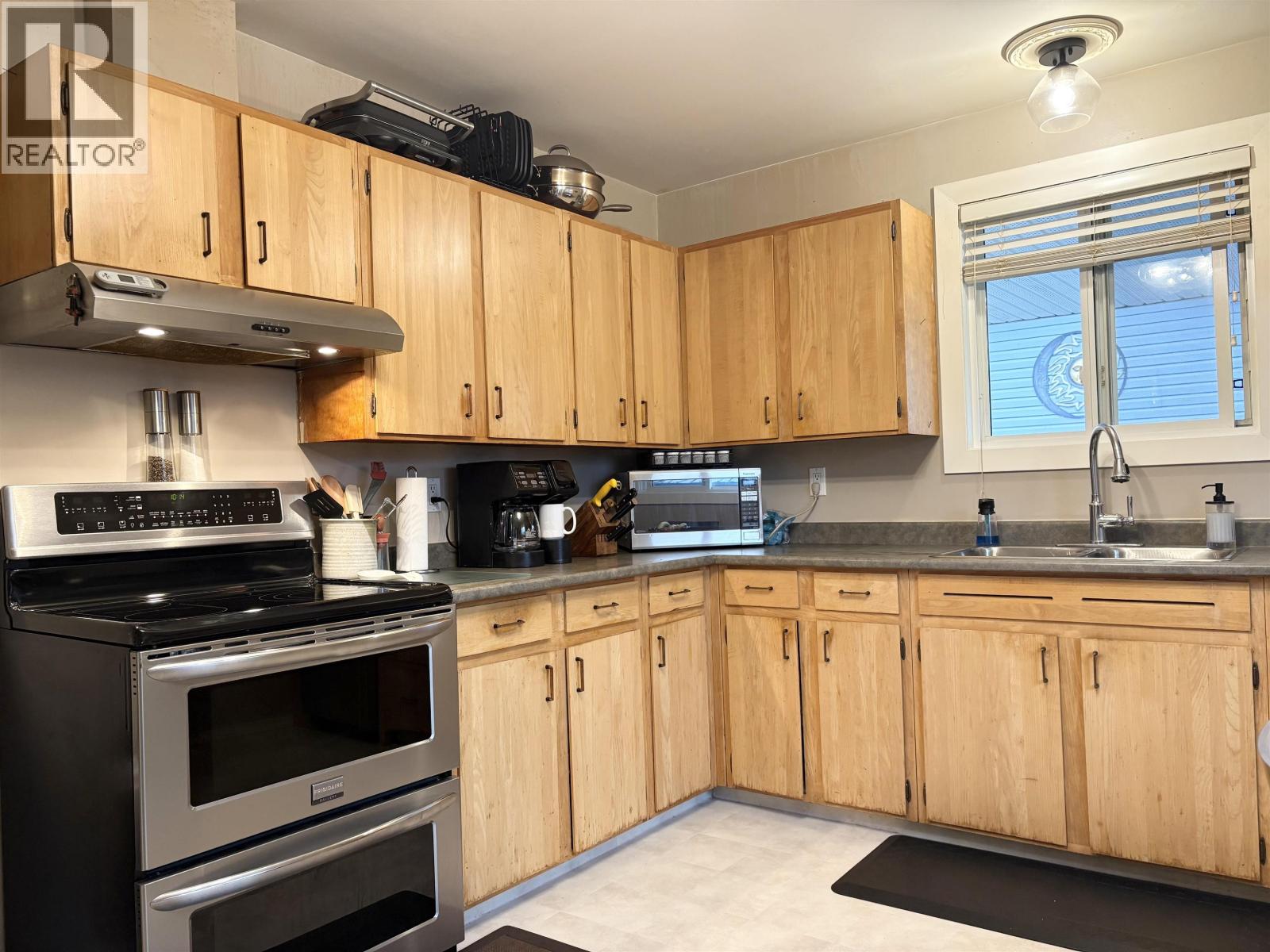 298 N Quinn Street, Prince George, British Columbia  V2M 3J5 - Photo 7 - R3055123