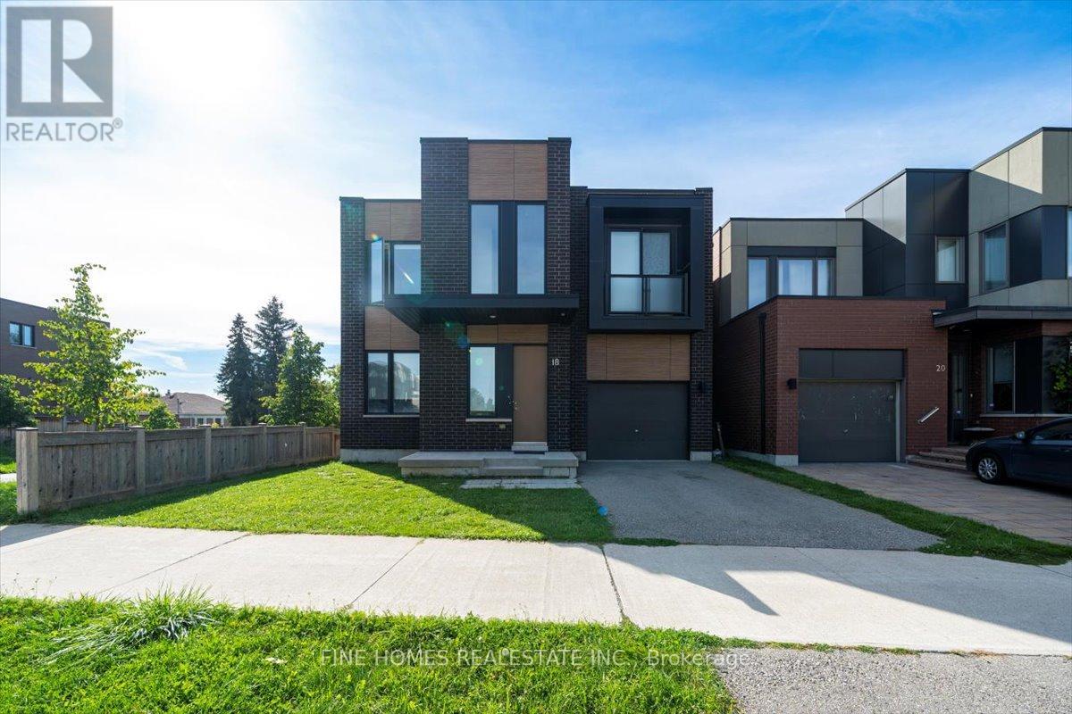18 STANLEY GREENE BOULEVARD, Toronto, Ontario