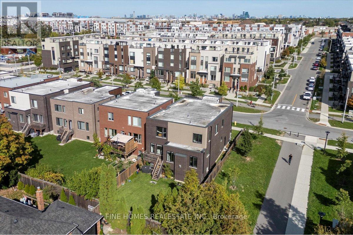 18 Stanley Greene Boulevard, Toronto, Ontario  M3K 0A9 - Photo 45 - W12443533