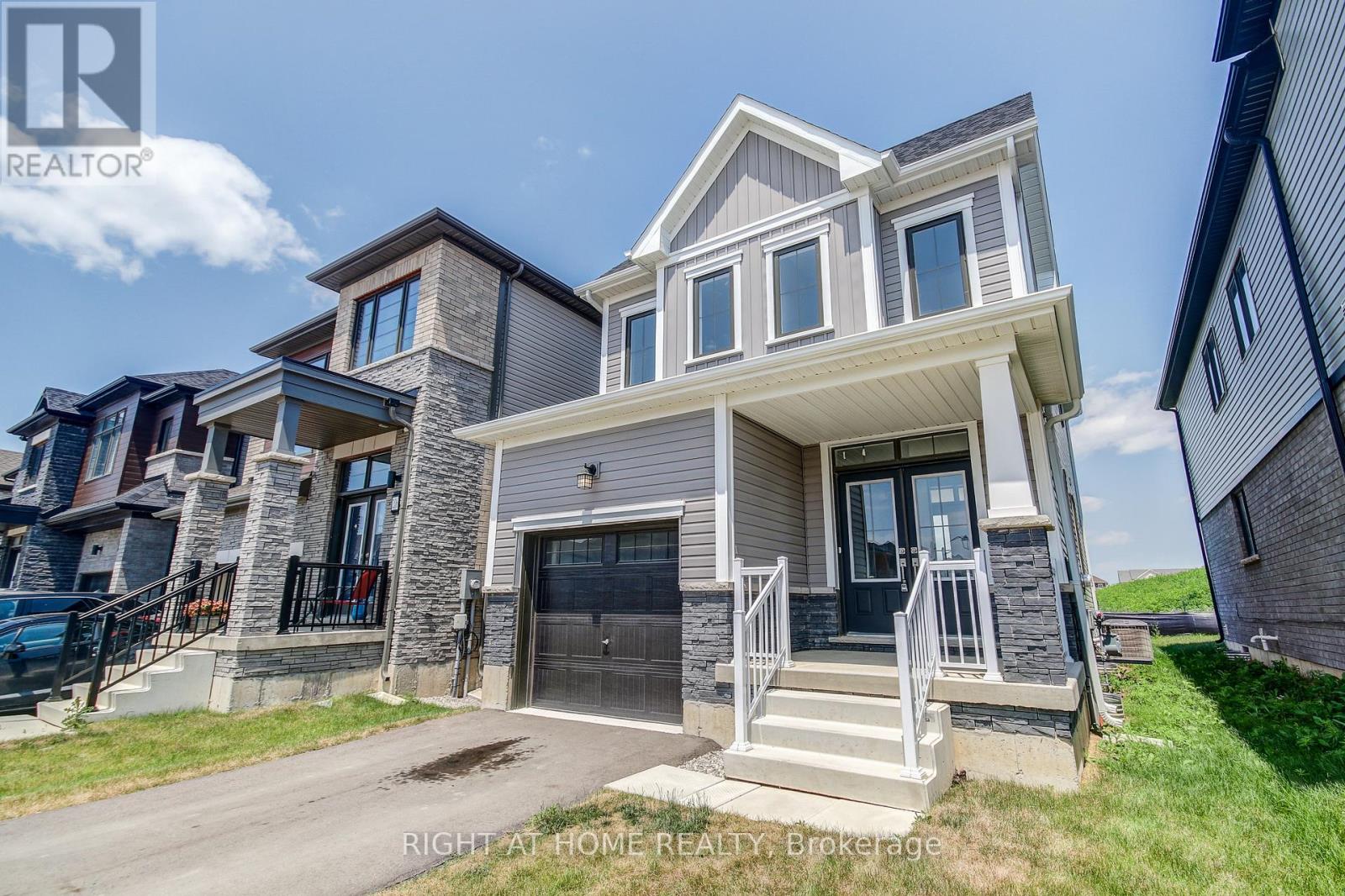 204 Wilmot Road, Brantford, Ontario  N3T 5L5 - Photo 2 - X12438667