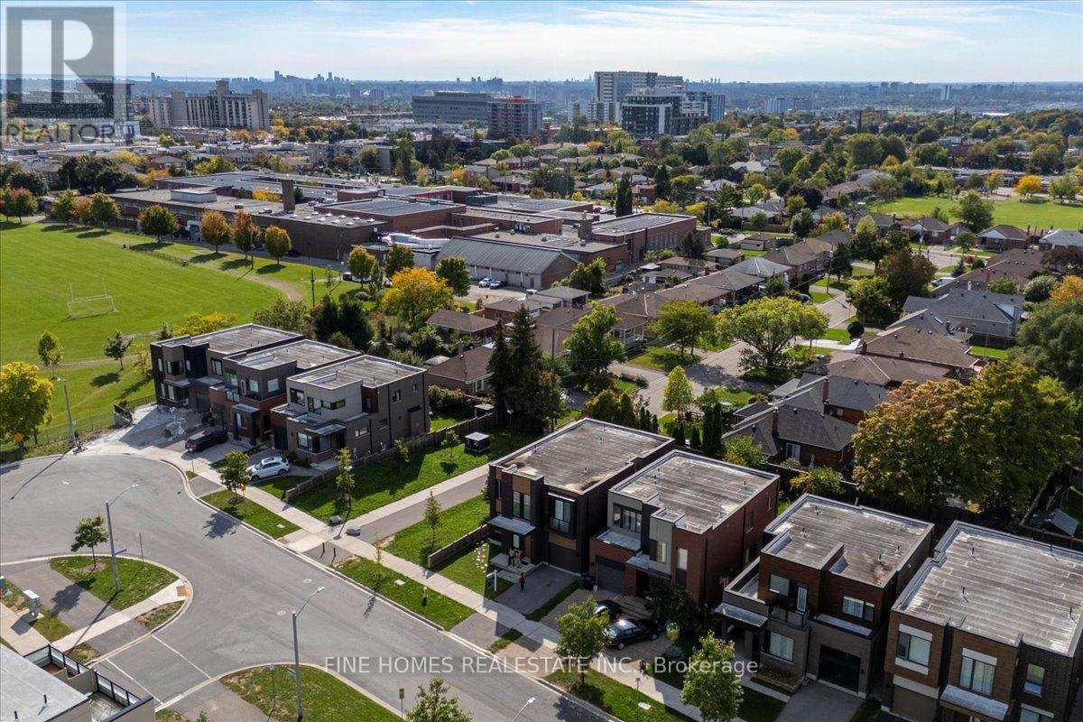 18 Stanley Greene Boulevard, Toronto, Ontario  M3K 0A9 - Photo 46 - W12443533