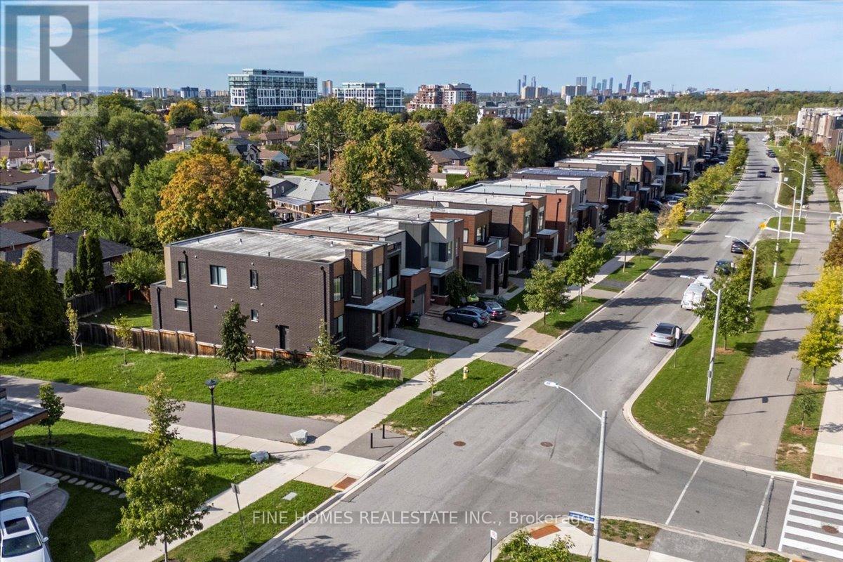 18 Stanley Greene Boulevard, Toronto, Ontario  M3K 0A9 - Photo 49 - W12443533