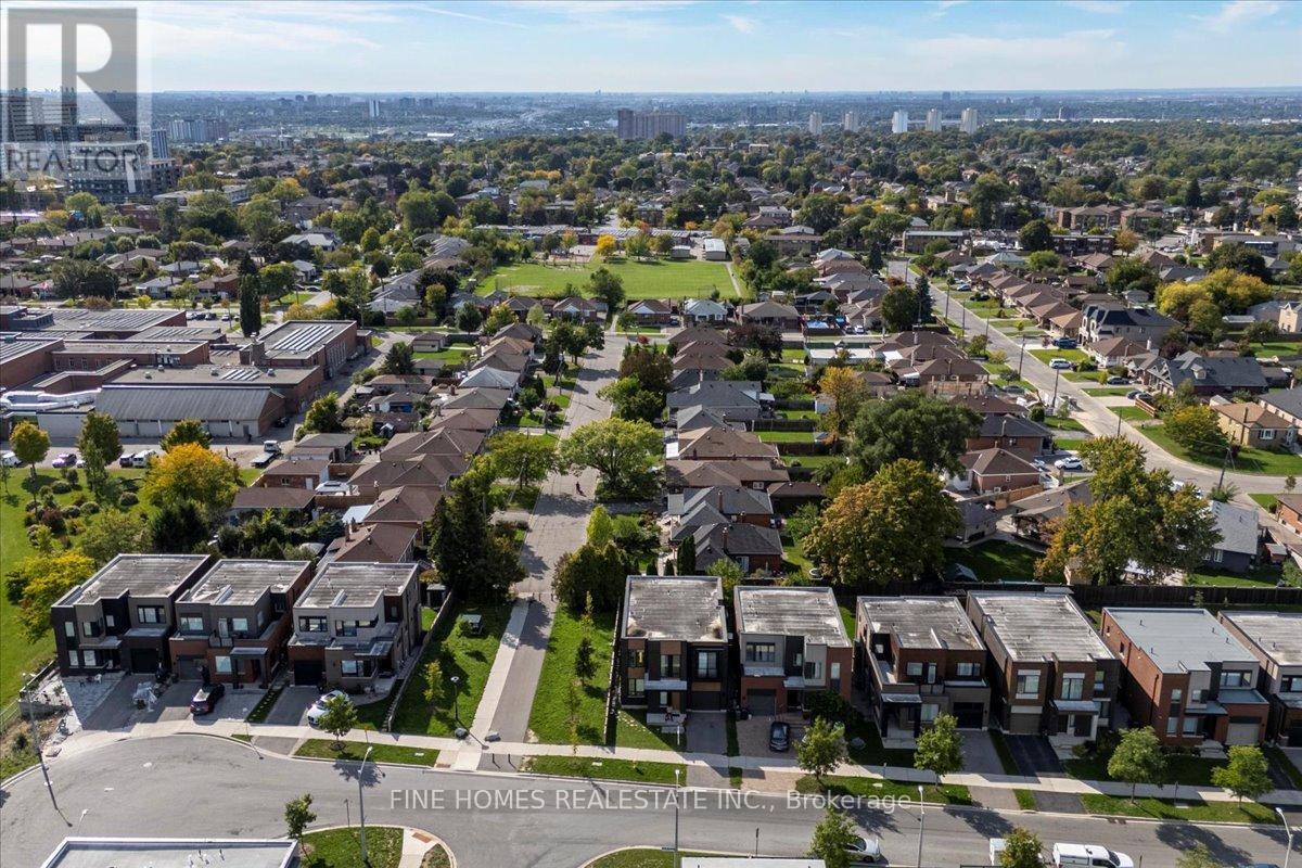 18 Stanley Greene Boulevard, Toronto, Ontario  M3K 0A9 - Photo 48 - W12443533