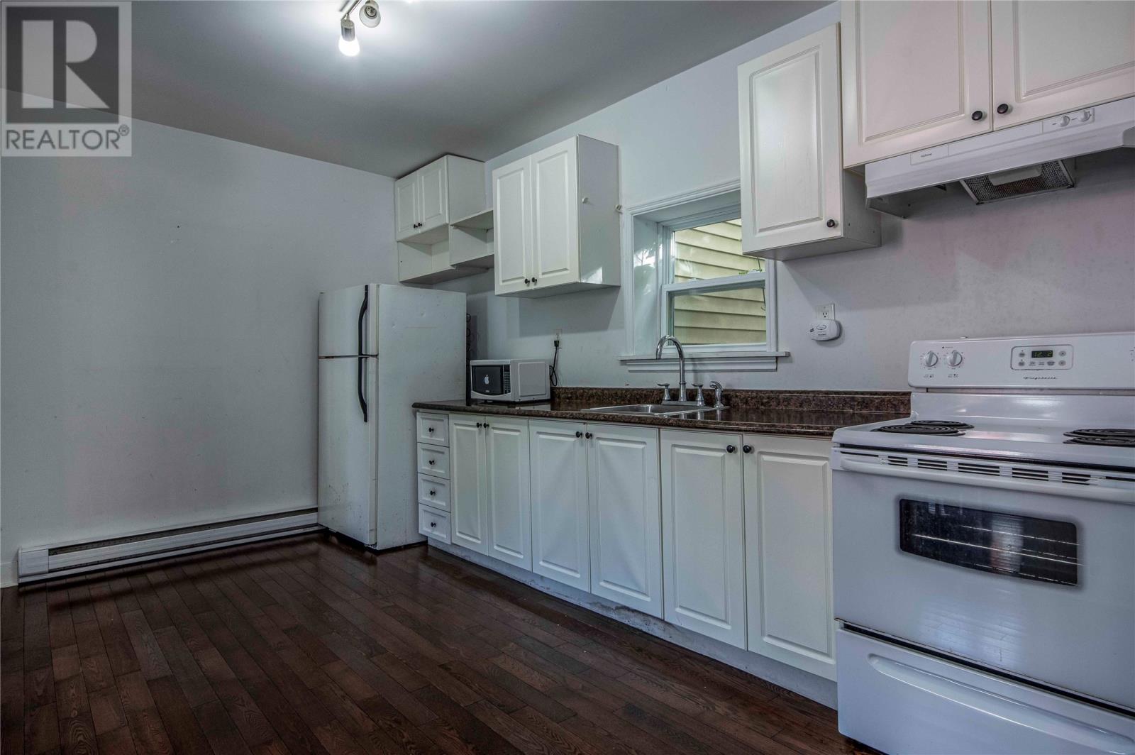 5 Balsam Street, St John's, Newfoundland & Labrador  A1C 4B6 - Photo 2 - 1291203