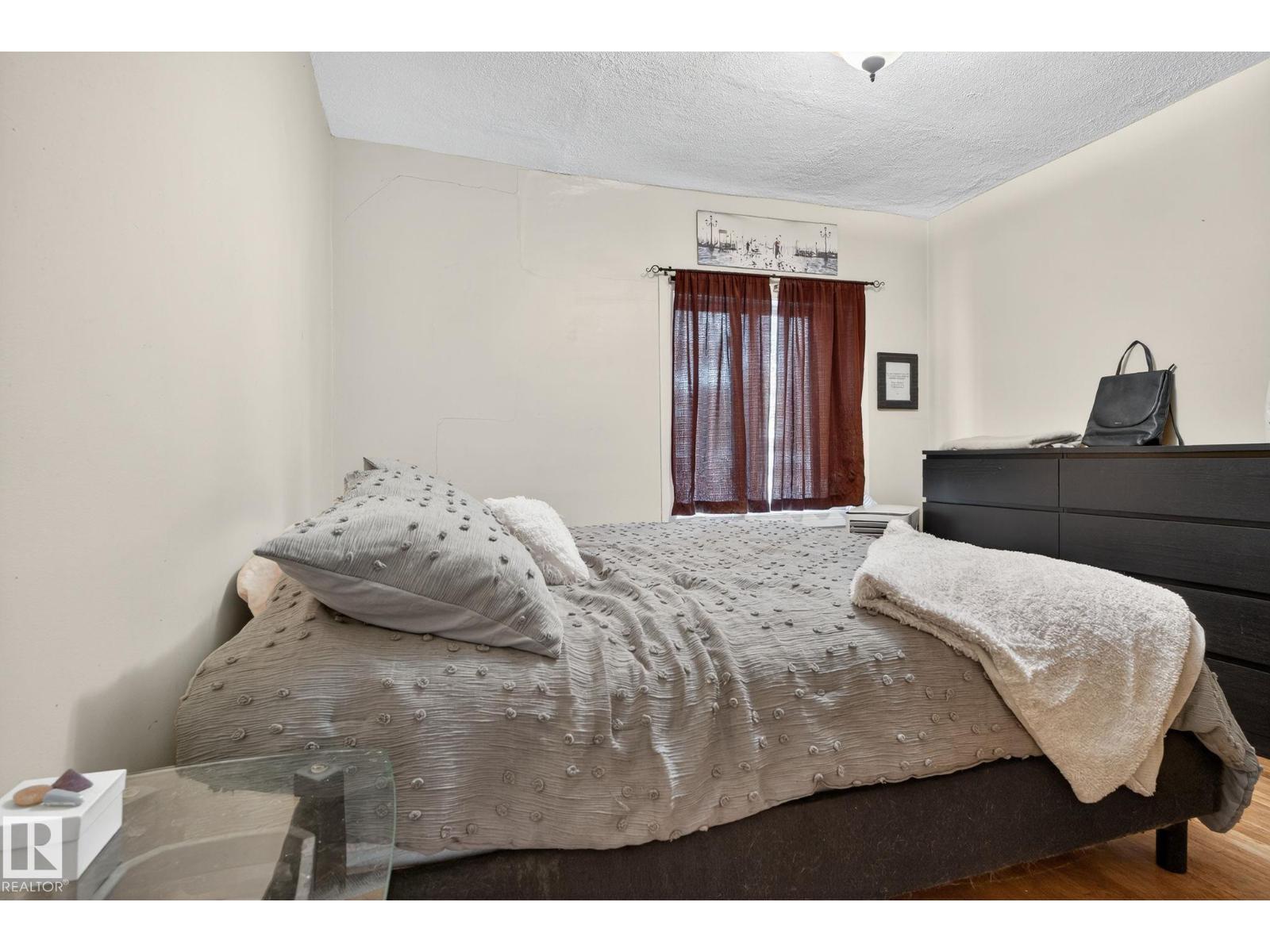 11621 101 St Nw, Edmonton, Alberta  T5G 2B3 - Photo 11 - E4460715
