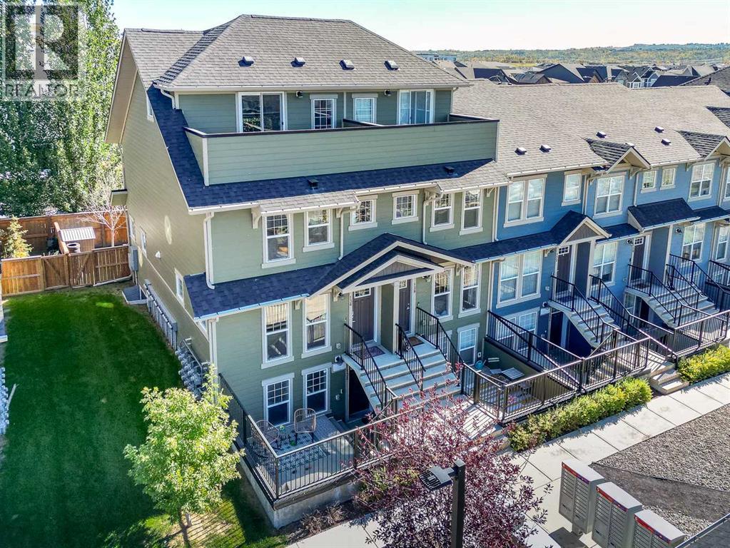 130 Cranbrook Square SE, Calgary, Alberta