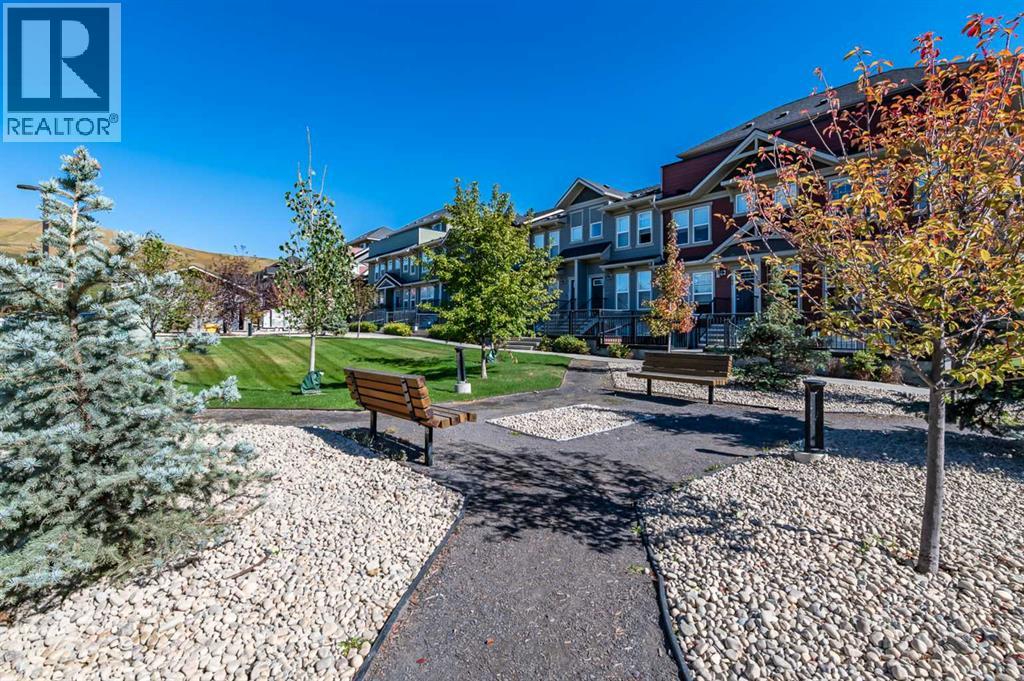 130 Cranbrook Square Se, Calgary, Alberta  T3M 3E3 - Photo 3 - A2259591