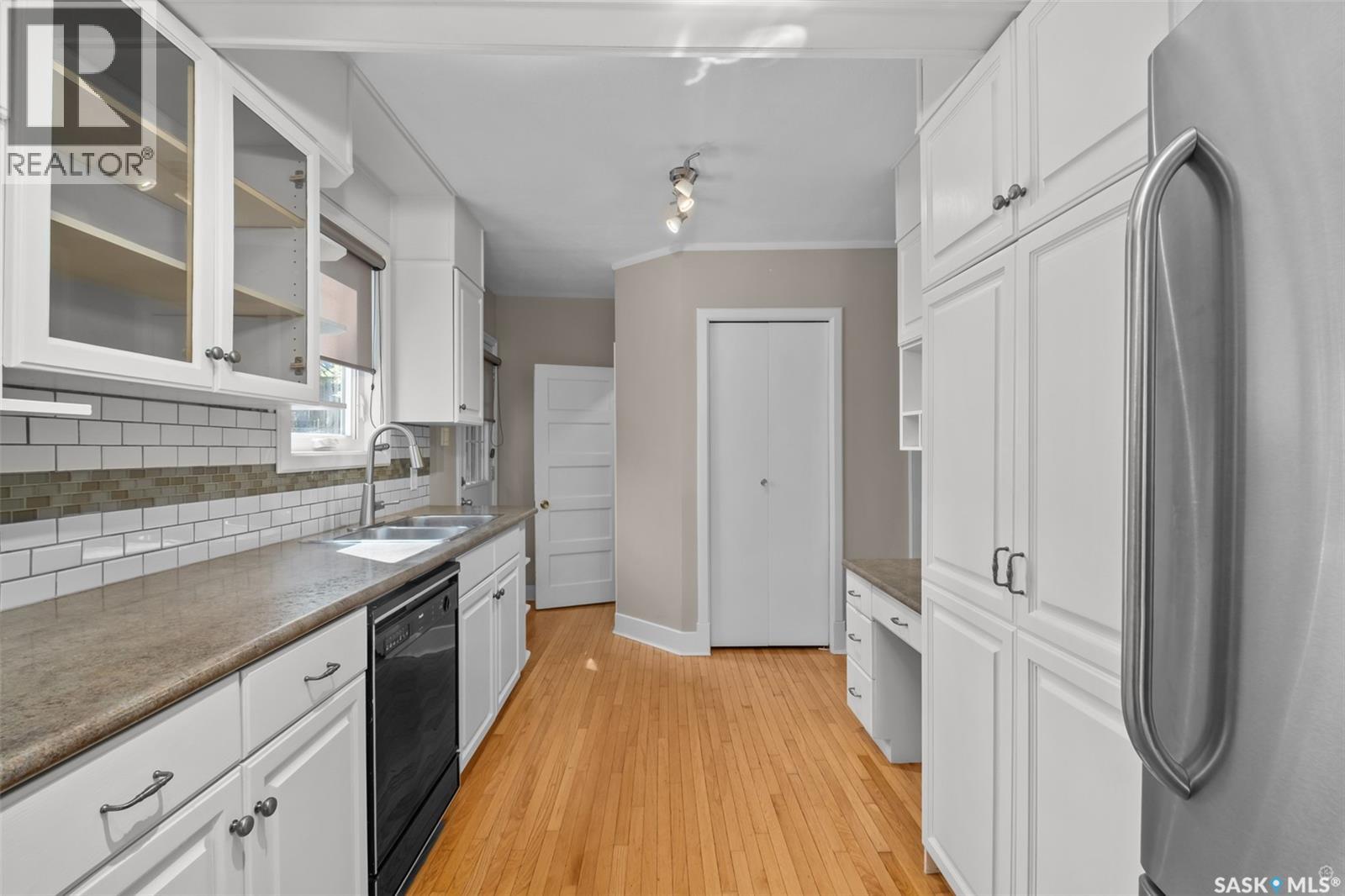 607 20th Street W, Prince Albert, Saskatchewan  S6V 4H4 - Photo 11 - SK020060