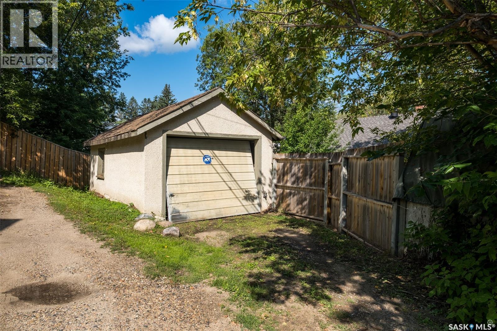 607 20th Street W, Prince Albert, Saskatchewan  S6V 4H4 - Photo 35 - SK020060