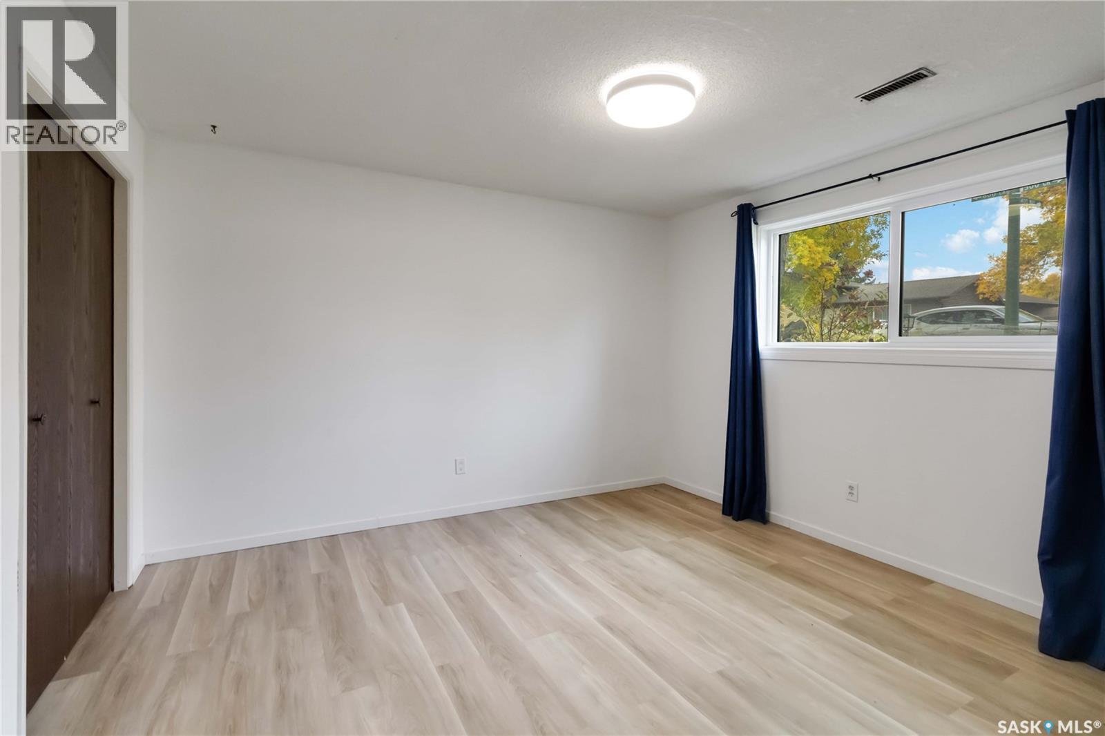 539 Priel Crescent, Saskatoon, Saskatchewan  S7M 4K8 - Photo 25 - SK020040
