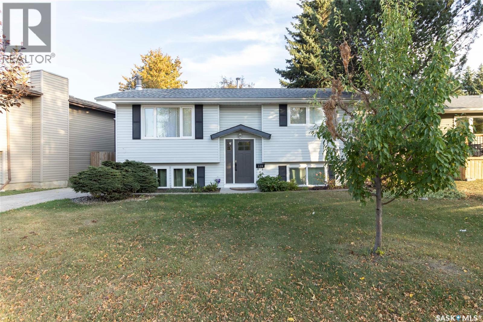 539 Priel Crescent, Saskatoon, Saskatchewan  S7M 4K8 - Photo 28 - SK020040