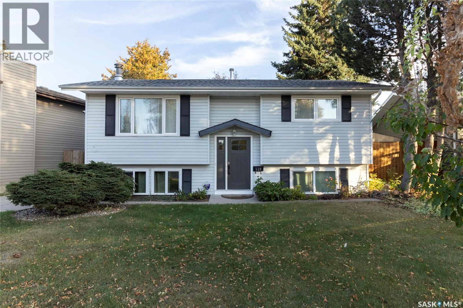 539 Priel Crescent, Saskatoon, Saskatchewan  S7M 4K8 - Photo 30 - SK020040