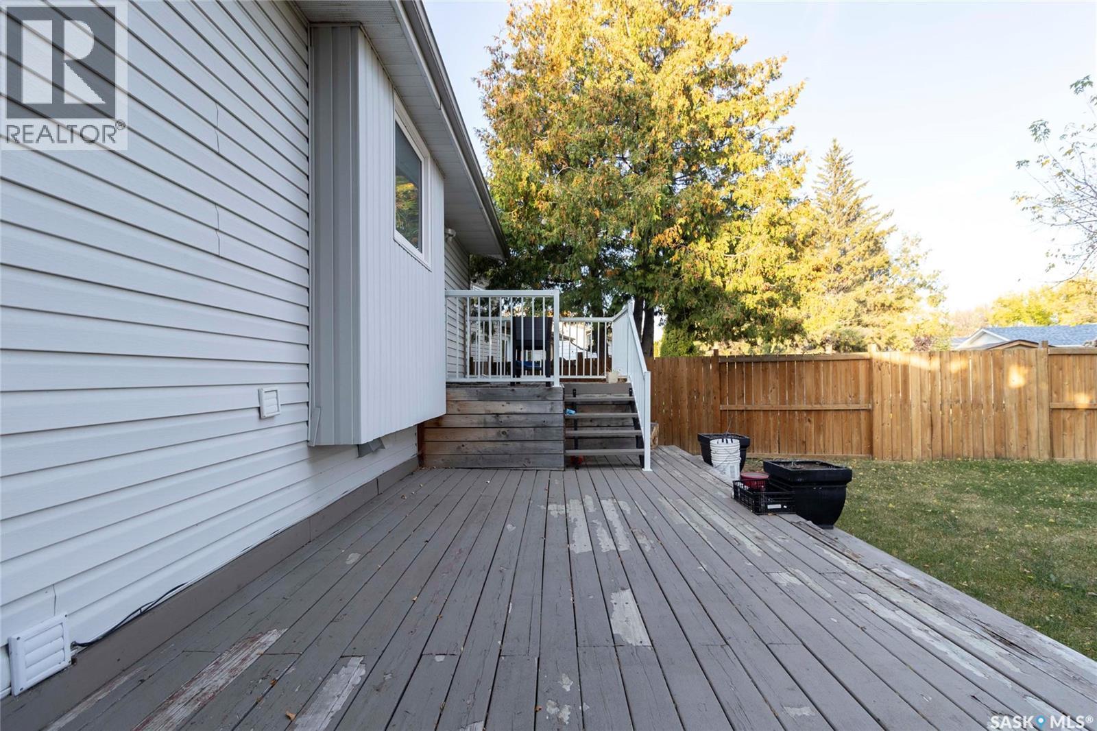 539 Priel Crescent, Saskatoon, Saskatchewan  S7M 4K8 - Photo 41 - SK020040