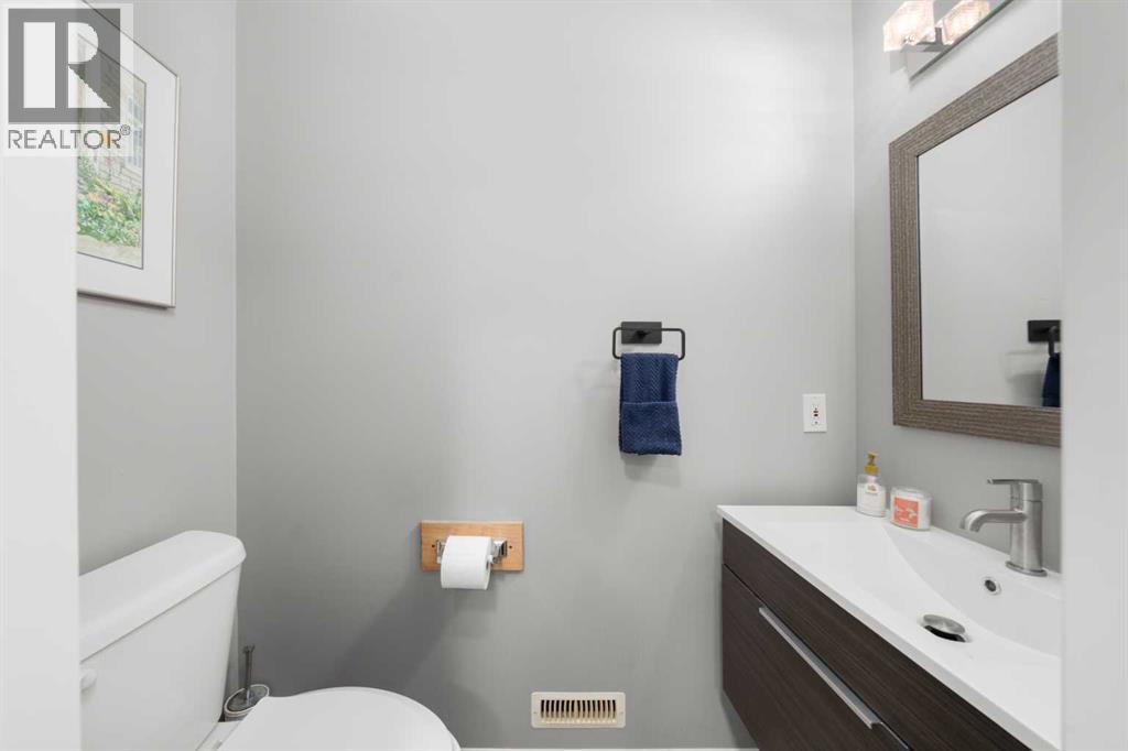 51 Crestridge Way Sw, Calgary, Alberta  T3B 5Z3 - Photo 12 - A2261382