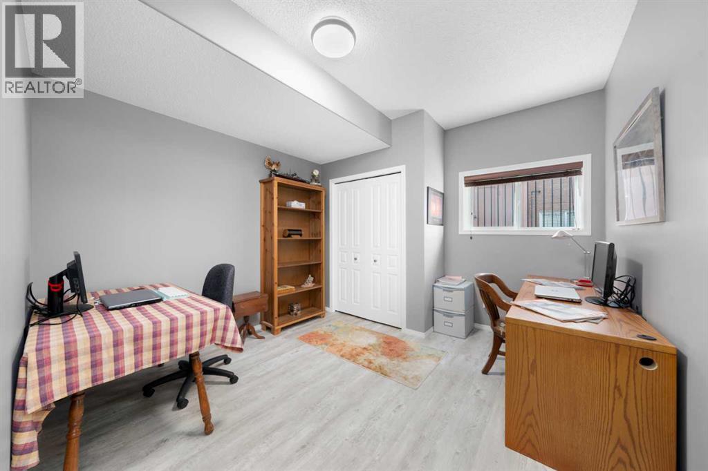 51 Crestridge Way Sw, Calgary, Alberta  T3B 5Z3 - Photo 28 - A2261382