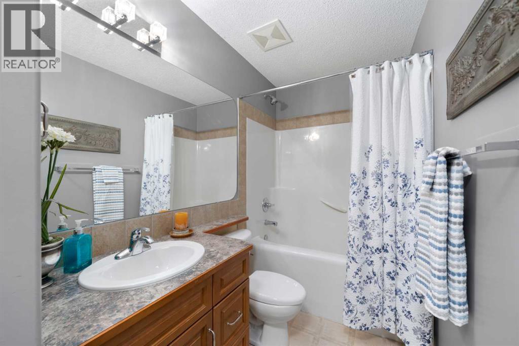 51 Crestridge Way Sw, Calgary, Alberta  T3B 5Z3 - Photo 29 - A2261382
