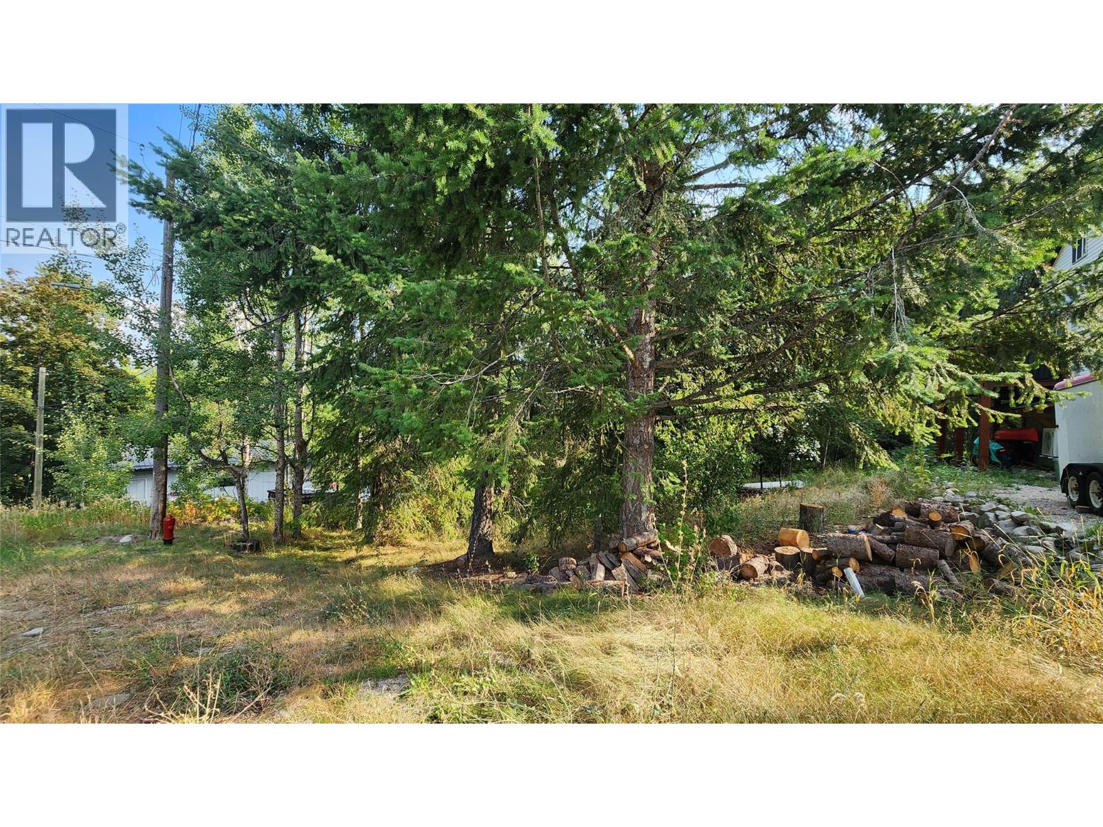 2061 Phoenix Avenue, Rossland, British Columbia  V0G 1Y0 - Photo 8 - 10362713