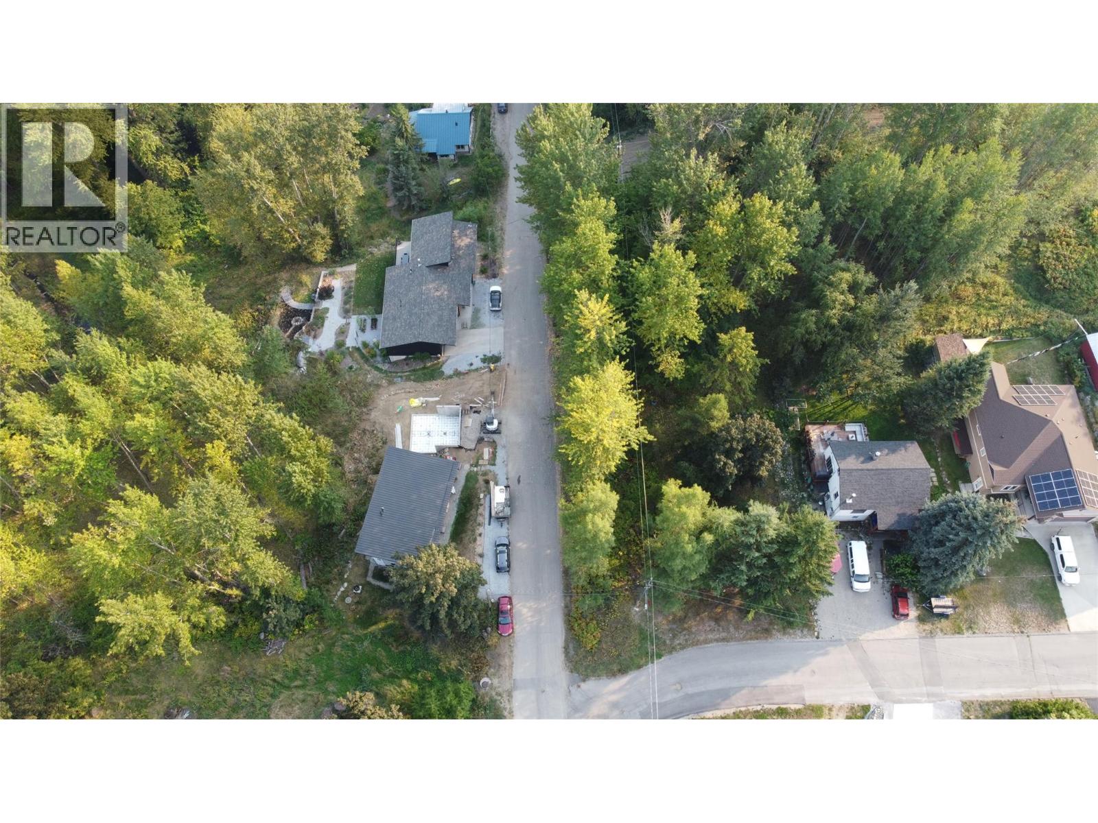 2061 Phoenix Avenue, Rossland, British Columbia  V0G 1Y0 - Photo 22 - 10362713