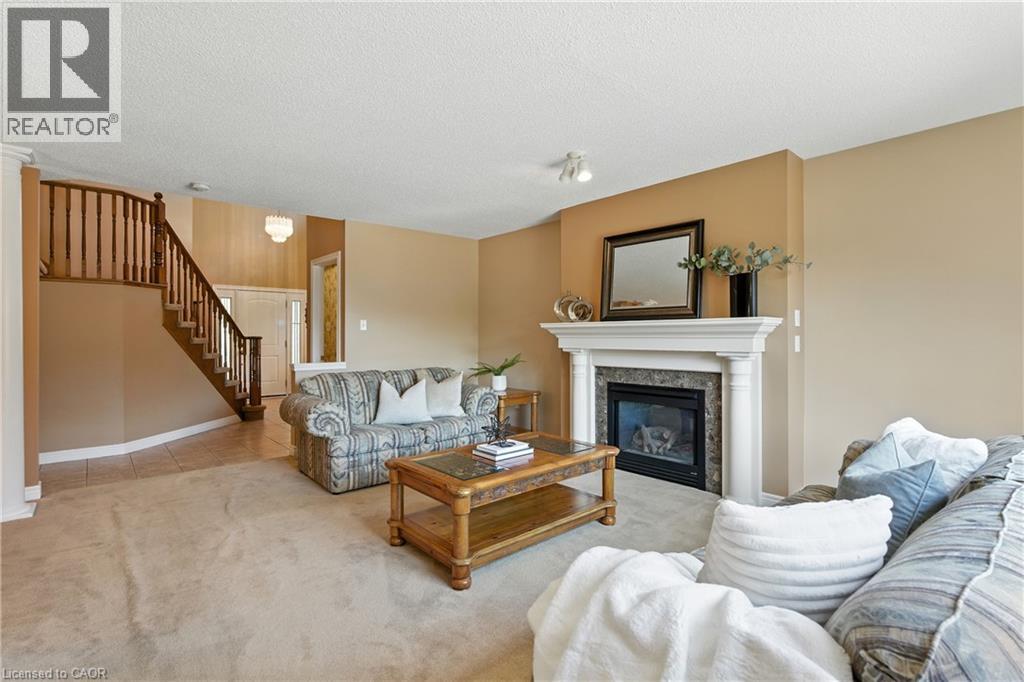 516 Sandcherry Drive, Burlington, Ontario  L7T 4L5 - Photo 9 - 40768724
