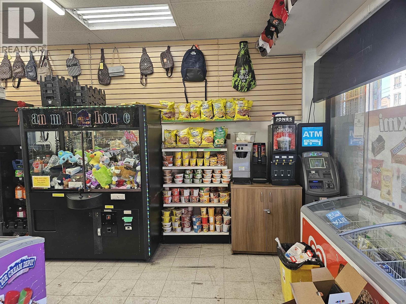 384 E Hastings Street, Vancouver, British Columbia  V6A 1P4 - Photo 2 - C8071372