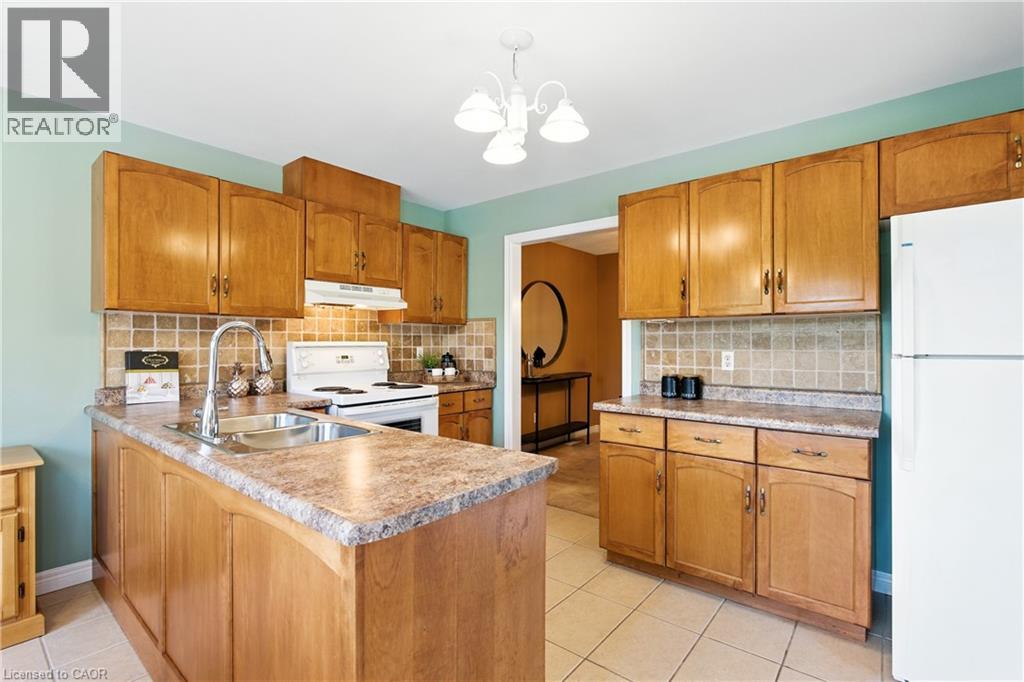 516 Sandcherry Drive, Burlington, Ontario  L7T 4L5 - Photo 16 - 40768724