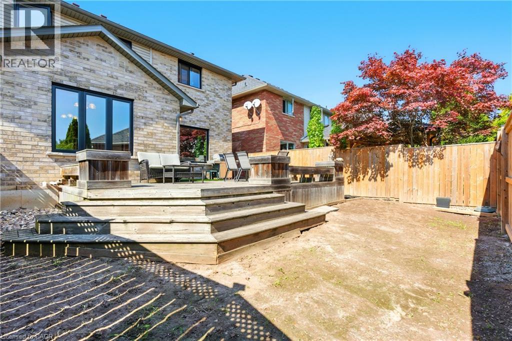 516 Sandcherry Drive, Burlington, Ontario  L7T 4L5 - Photo 44 - 40768724