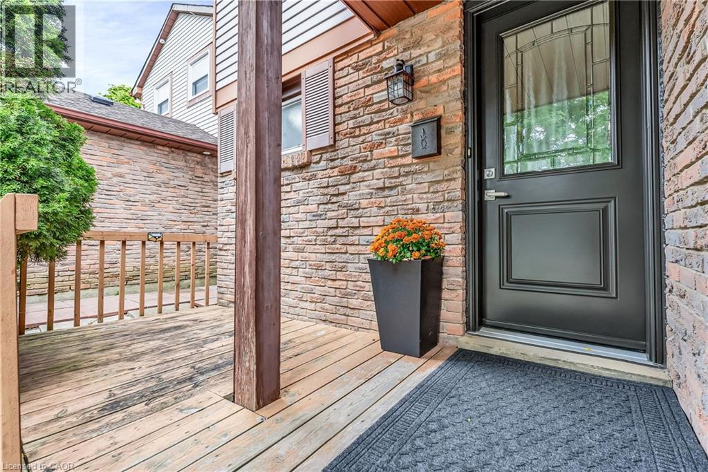 637 Artreva Crescent, Burlington, Ontario  L7L 2B8 - Photo 3 - 40775872