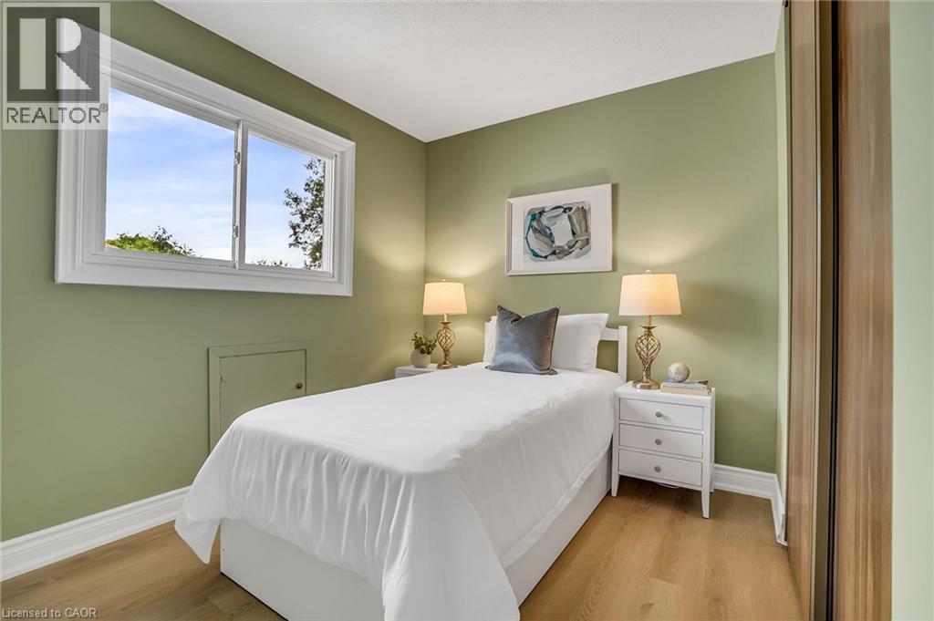 637 Artreva Crescent, Burlington, Ontario  L7L 2B8 - Photo 16 - 40775872