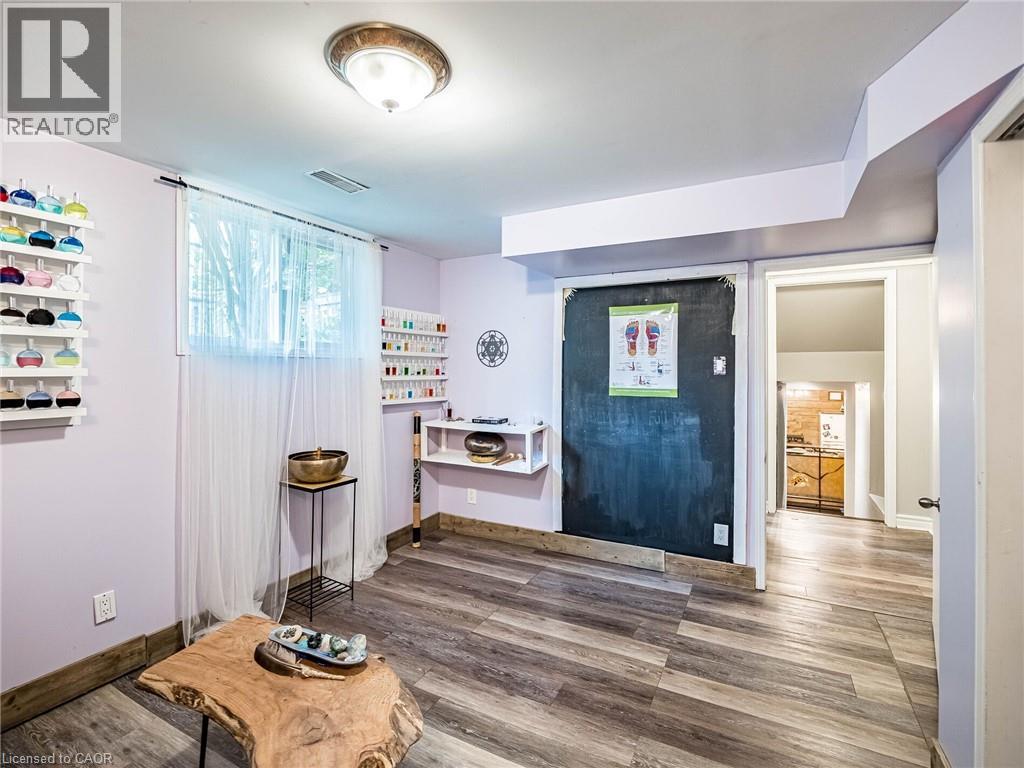637 Artreva Crescent, Burlington, Ontario  L7L 2B8 - Photo 46 - 40775872