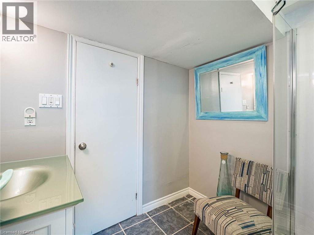 637 Artreva Crescent, Burlington, Ontario  L7L 2B8 - Photo 48 - 40775872