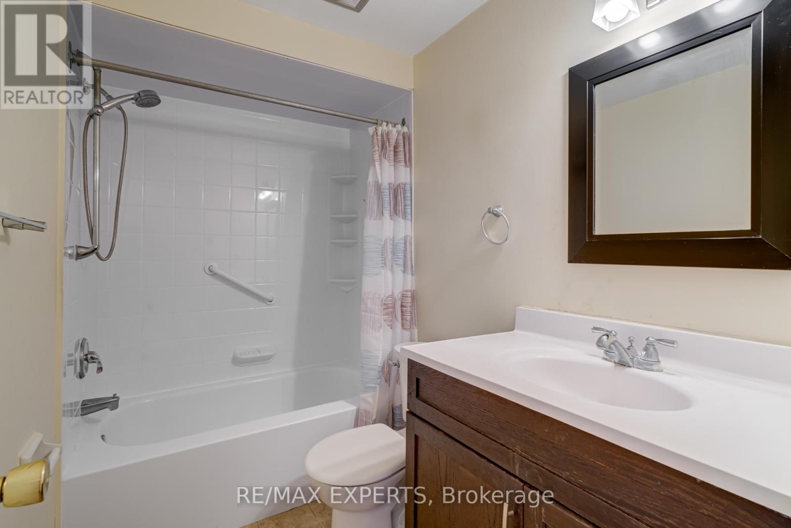 23 Thimble Berry Way, Toronto, Ontario  M2H 3K6 - Photo 21 - C12442960