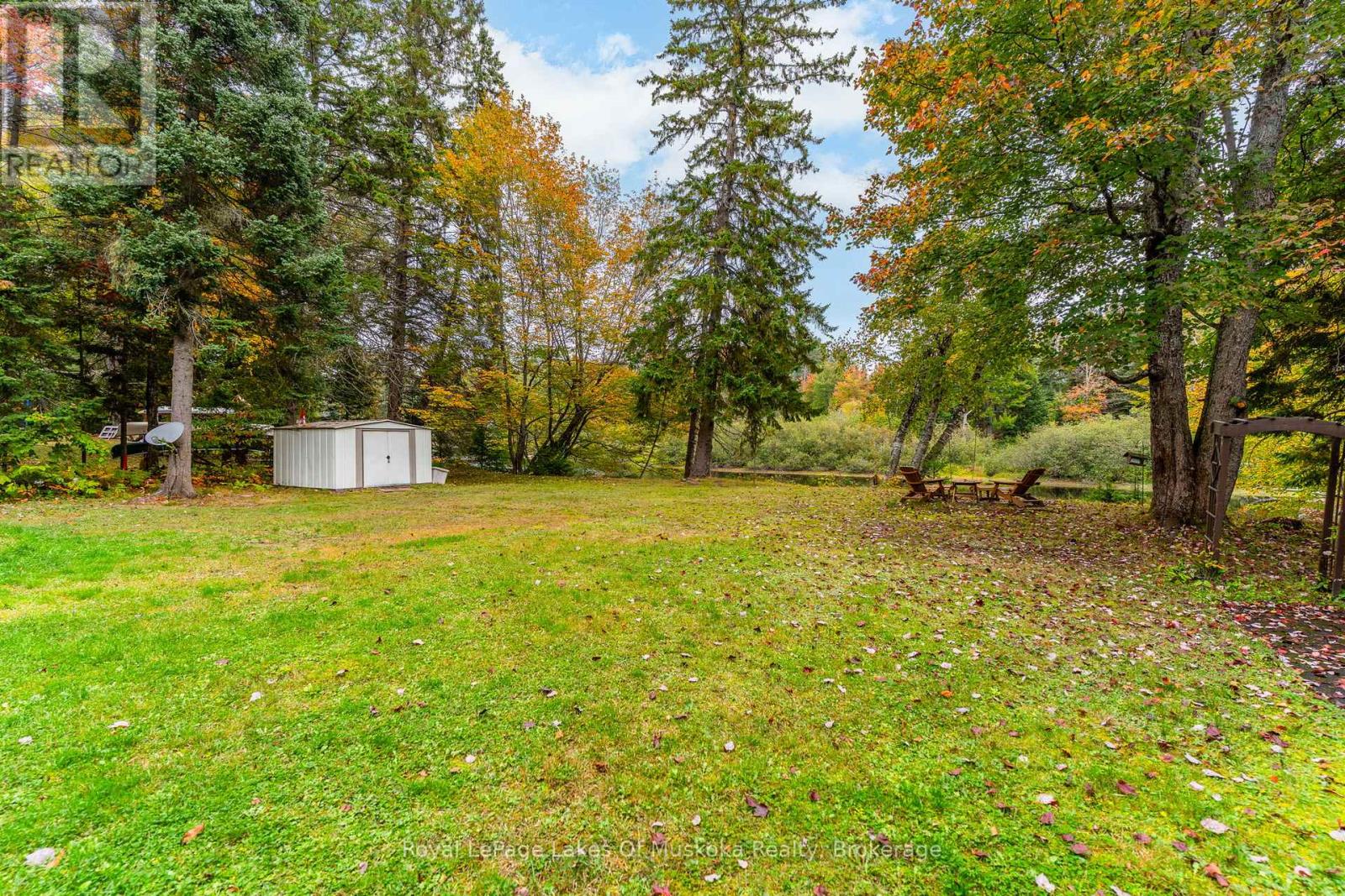 29 Ascott Lane, Huntsville, Ontario  P0B 1L0 - Photo 33 - X12443734