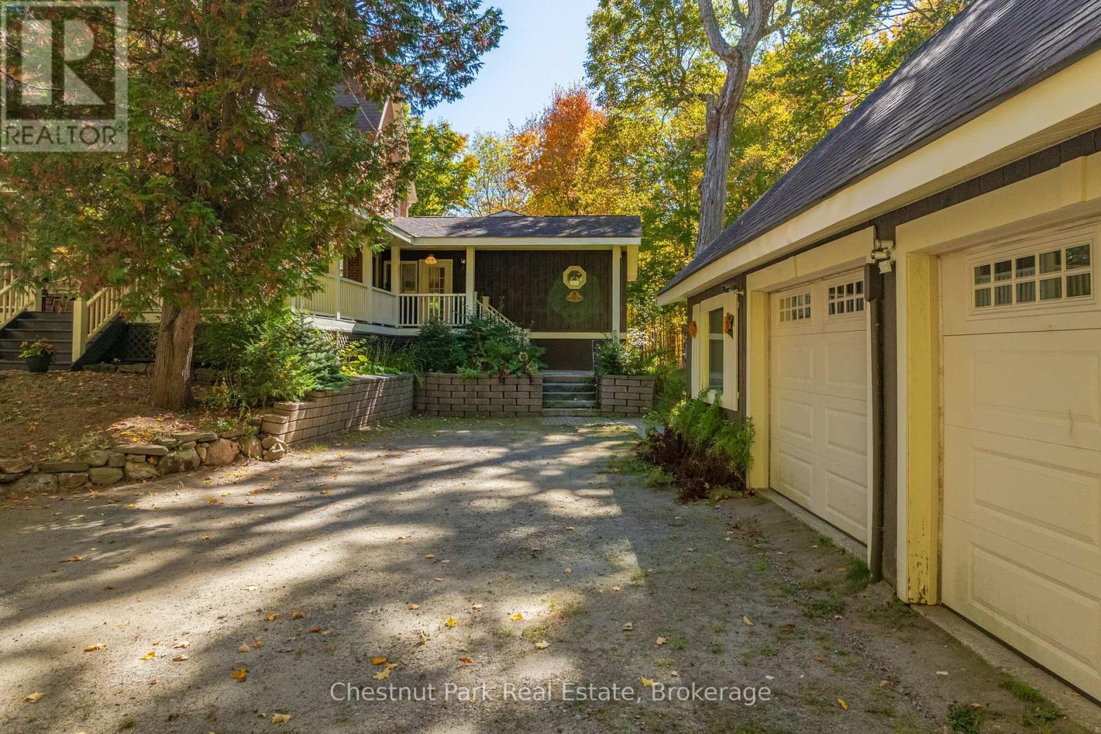 2360 60 Highway, Lake Of Bays, Ontario  P1H 2E5 - Photo 33 - X12443768
